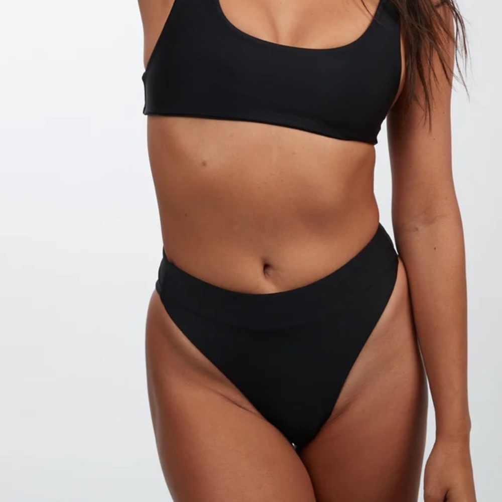 Benoa 💜SOLD💜butterfly Ginger bottoms NWT - Picture 3 of 6